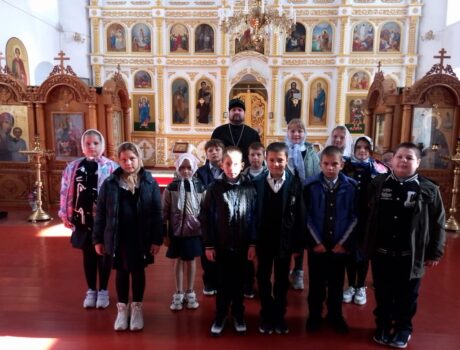 Ученики 4 класса МБОУ «Ливенская СОШ №1» посетили храм Успения Пресвятой Богородицы села Ливенка